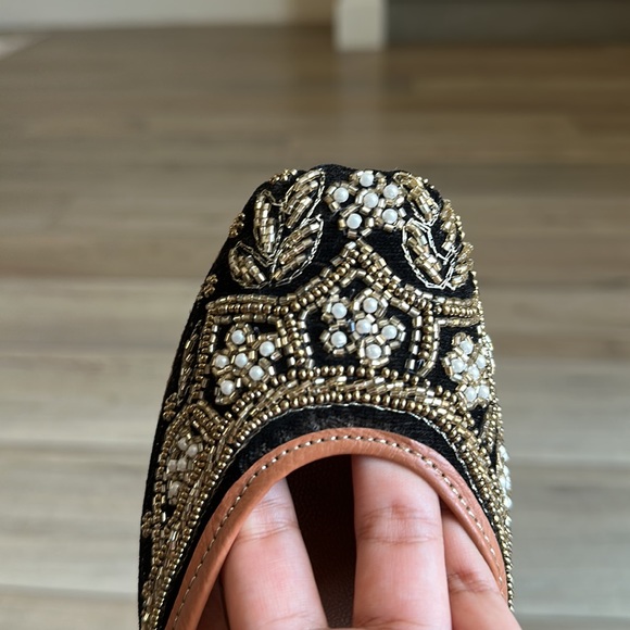 Black Punjabi shoes jutti size 6-6.5 with beadwork - Picture 3 of 5